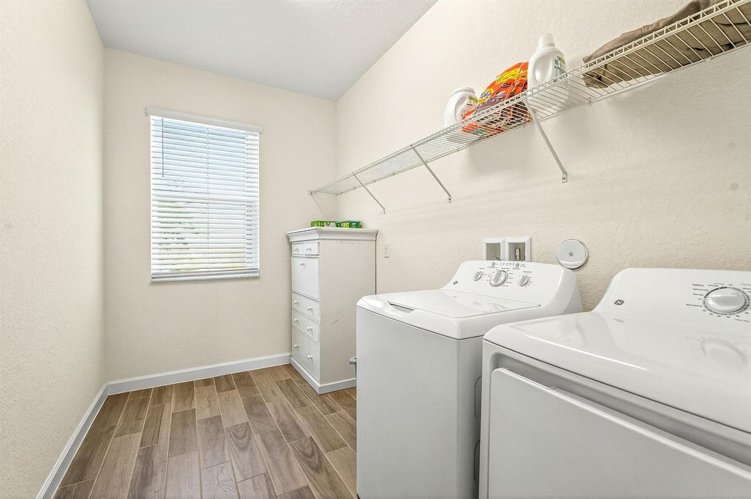 023_5986 Sequoia Circle-20