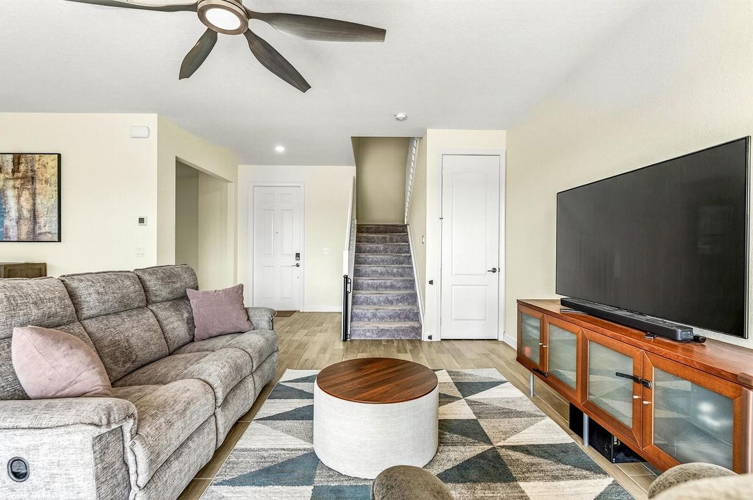 013_5986 Sequoia Circle-153