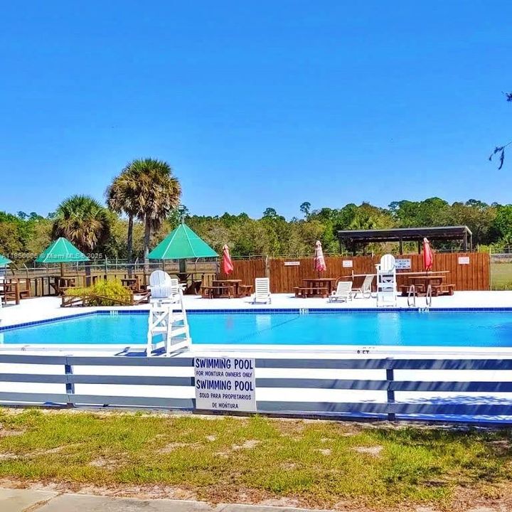 For Sale: $49,900 (1.25 acres)