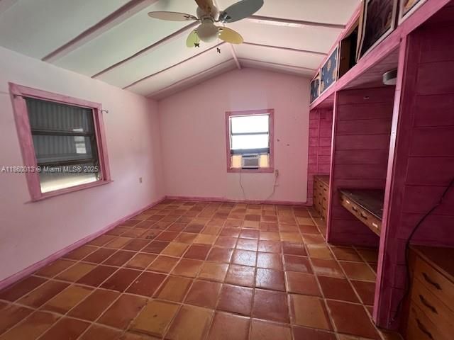 Vendido Recientemente: $459,000 (2 camas, 2 baños, 1834 Pies cuadrados)