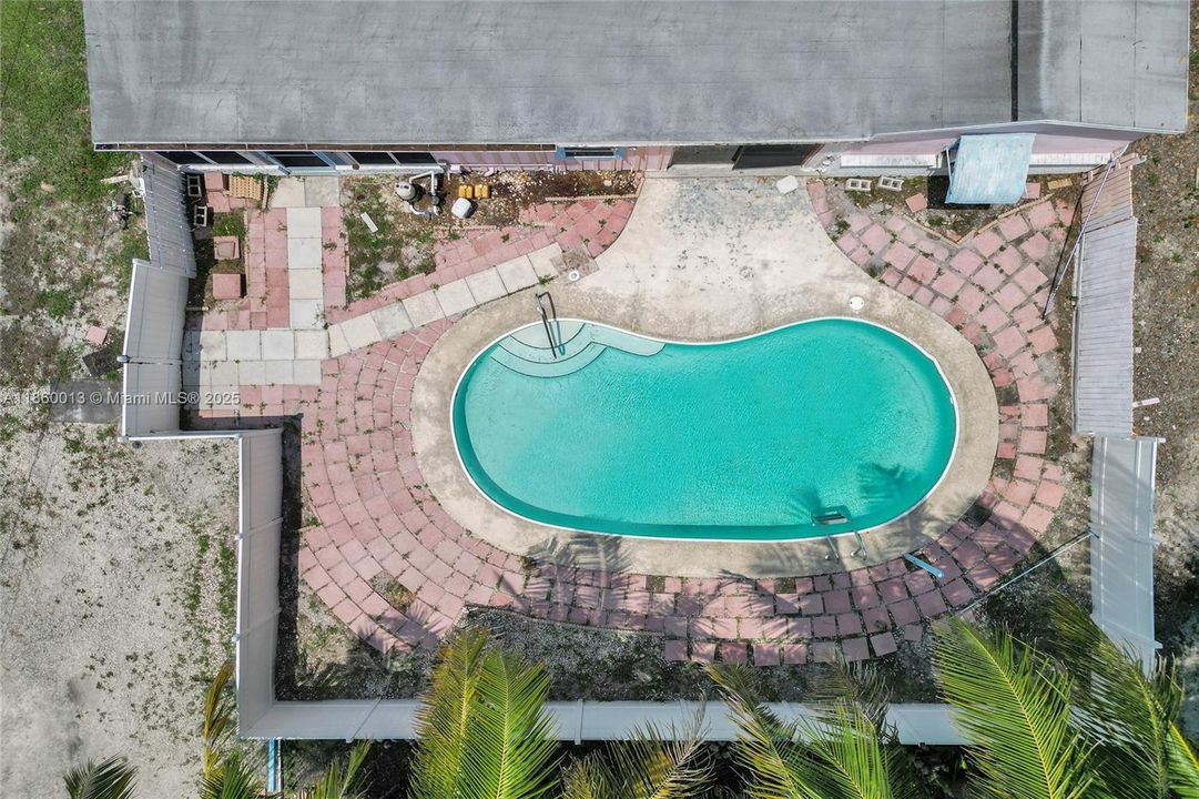 Vendido Recientemente: $459,000 (2 camas, 2 baños, 1834 Pies cuadrados)