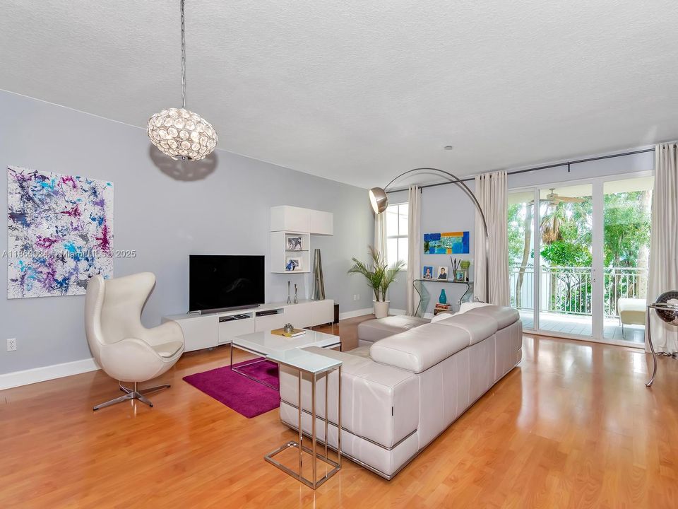 Недавно арендовано: $4,700 (3 спален, 2 ванн, 1738 Квадратных фут)