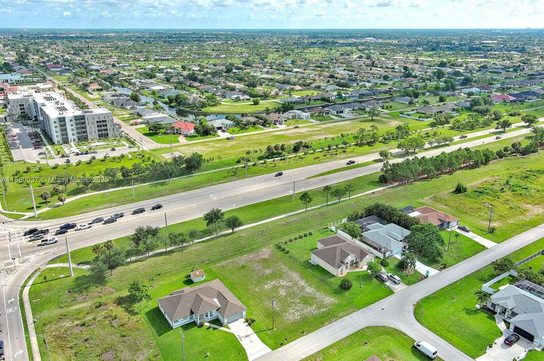 На продажу: $110,000 (0.24 acres)