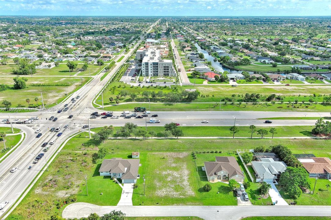 На продажу: $110,000 (0.24 acres)