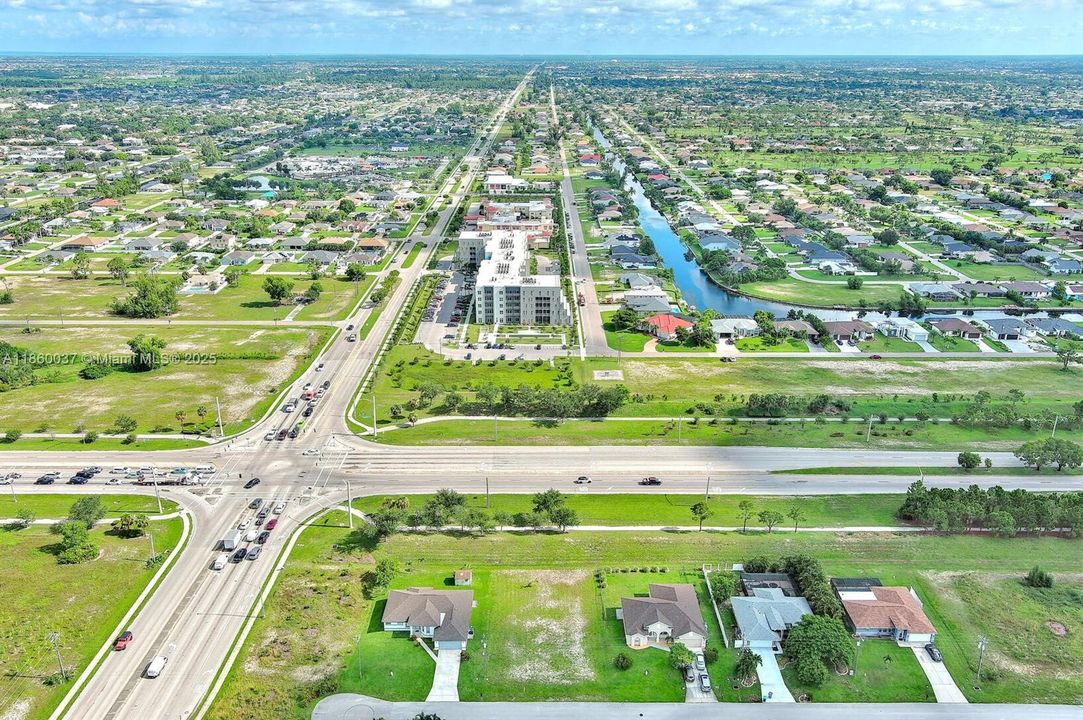 На продажу: $110,000 (0.24 acres)