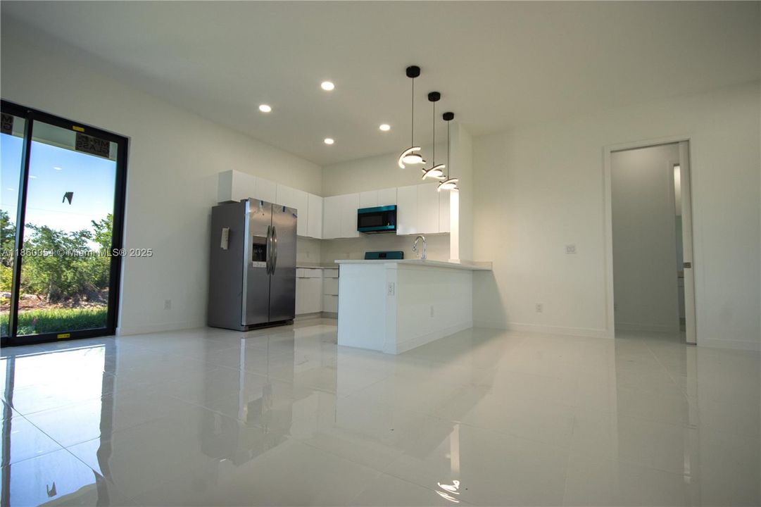 En Venta: $315,000 (3 camas, 2 baños, 0 Pies cuadrados)