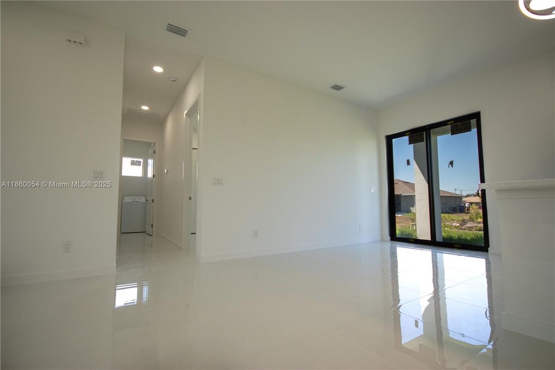 En Venta: $315,000 (3 camas, 2 baños, 0 Pies cuadrados)