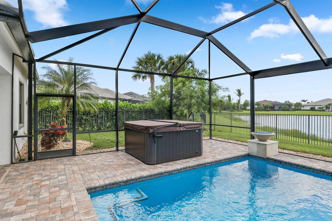 9191 Balsamo Dr - Hot Tub