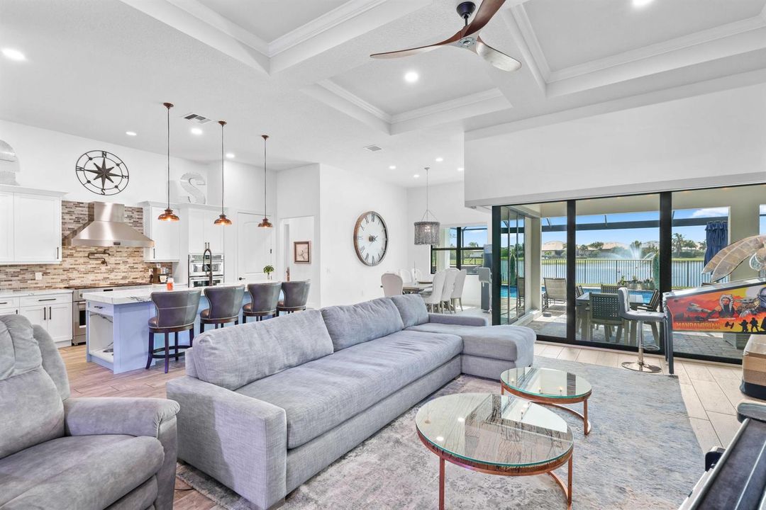 9191 Balsamo Dr - Great Room(3)