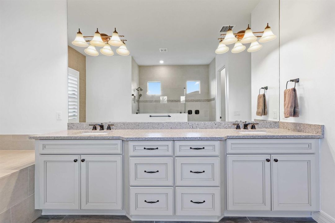 9191 Balsamo Dr - Primary Bath(2)