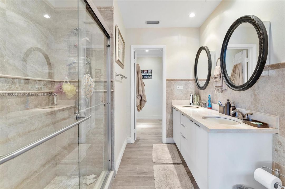 For Sale: $1,400,000 (5 beds, 3 baths, 2357 Square Feet)