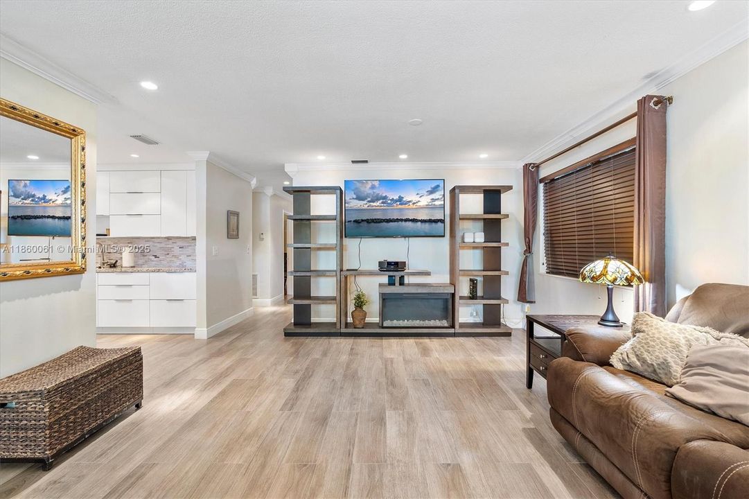 For Sale: $1,400,000 (5 beds, 3 baths, 2357 Square Feet)