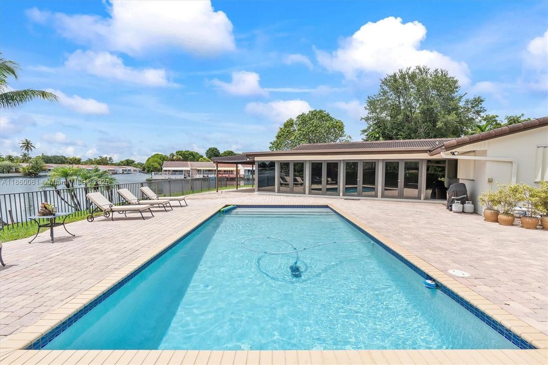 For Sale: $1,400,000 (5 beds, 3 baths, 2357 Square Feet)