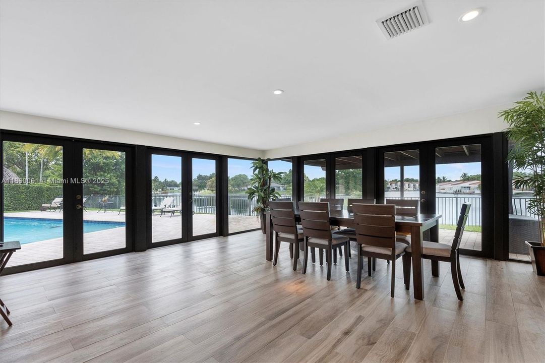 For Sale: $1,400,000 (5 beds, 3 baths, 2357 Square Feet)