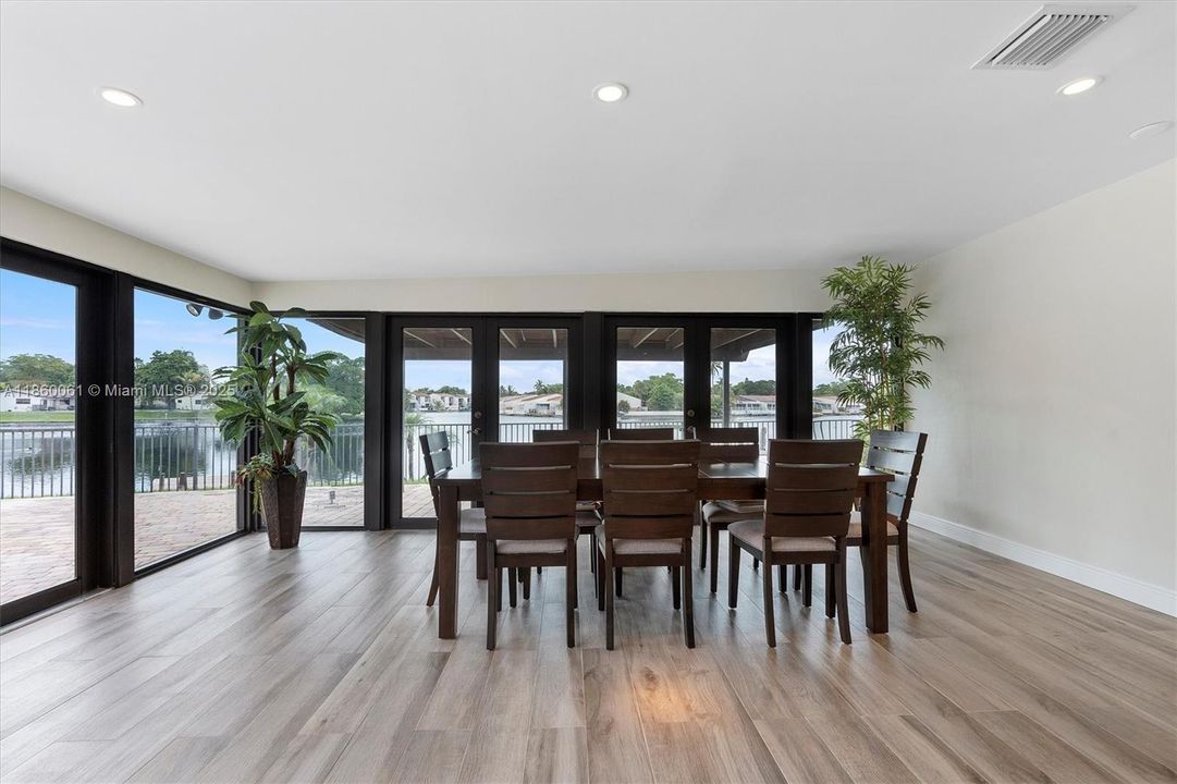 For Sale: $1,400,000 (5 beds, 3 baths, 2357 Square Feet)