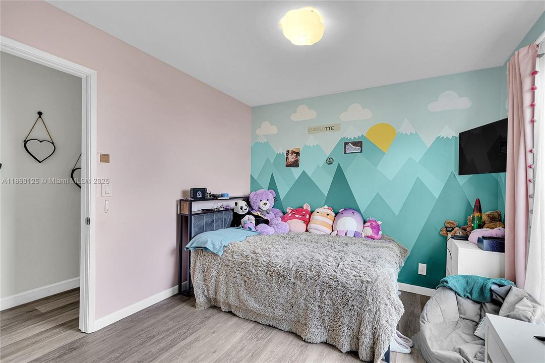 最近售出: $580,000 (3 贝兹, 2 浴室, 1578 平方英尺)