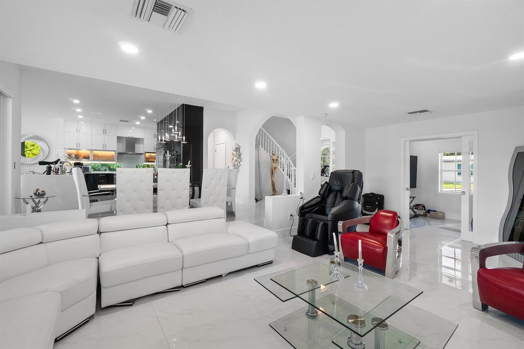 011-5447CenterStreet-Jupiter-FL-33458-FU