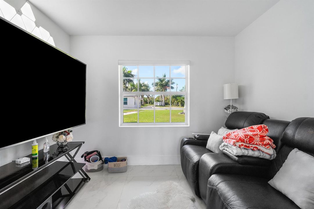 024-5447CenterStreet-Jupiter-FL-33458-FU