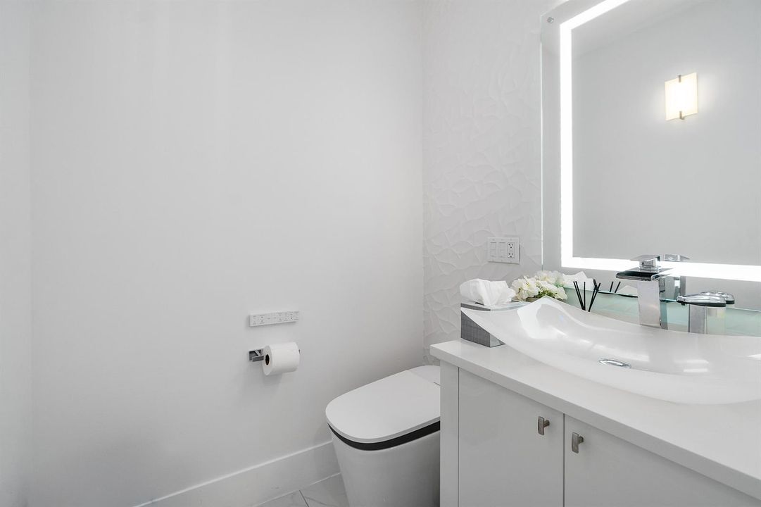 036-5447CenterStreet-Jupiter-FL-33458-FU