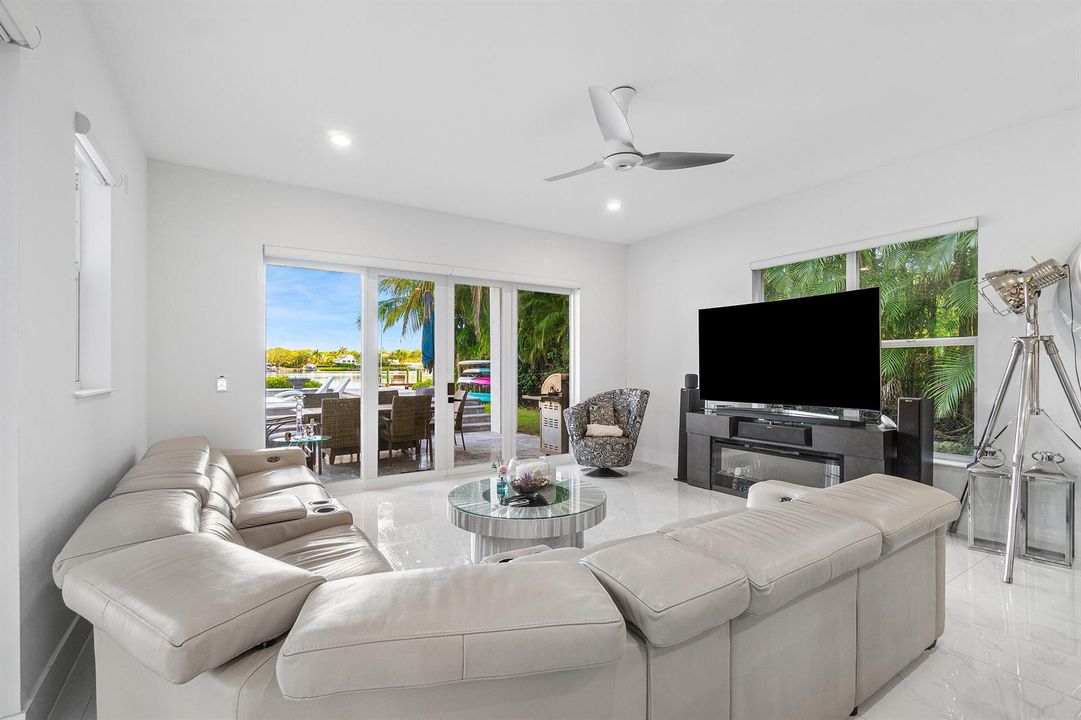 017-5447CenterStreet-Jupiter-FL-33458-FU