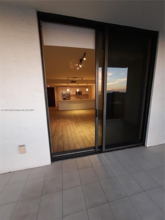 待售: $4,300 (2 贝兹, 2 浴室, 1274 平方英尺)