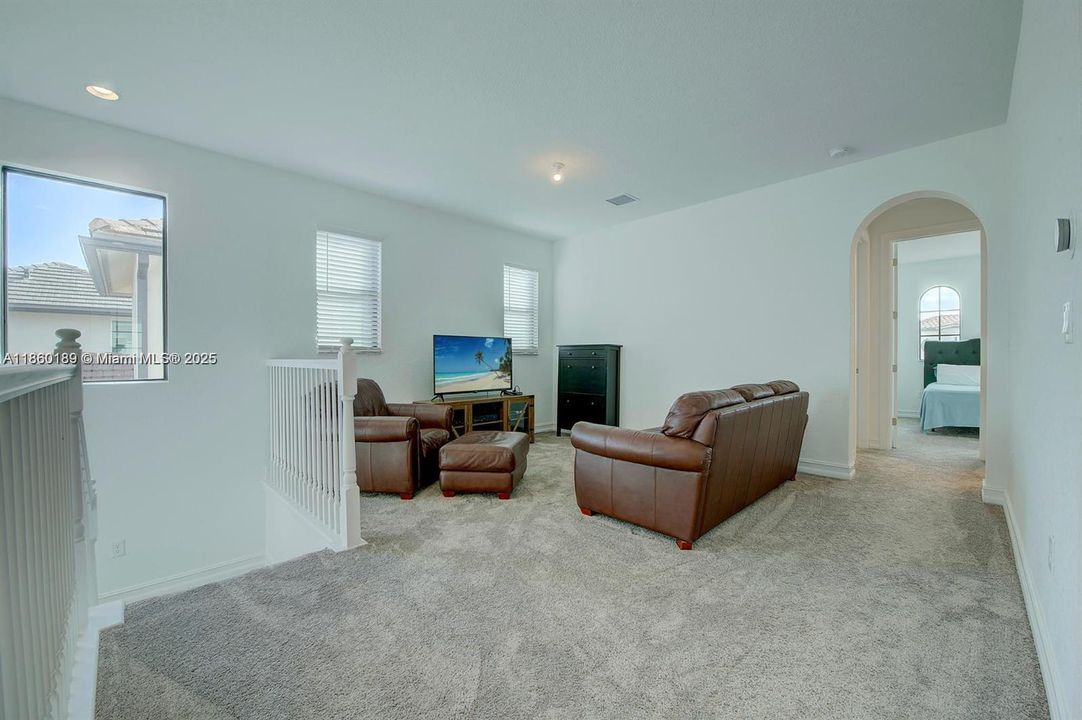 Active With Contract: $5,750 (4 beds, 3 baths, 2397 Square Feet)