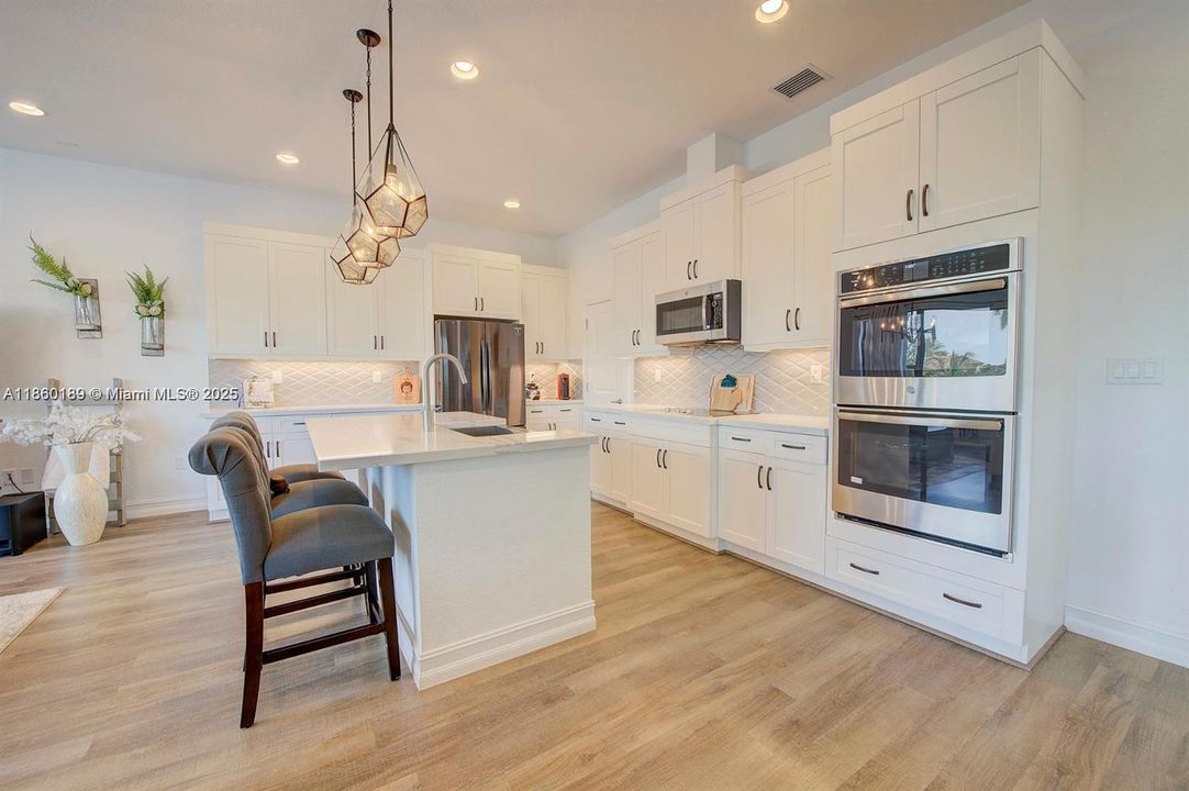 Active With Contract: $5,750 (4 beds, 3 baths, 2397 Square Feet)