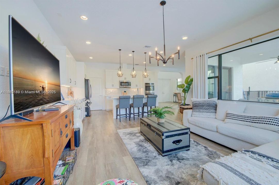 Active With Contract: $5,750 (4 beds, 3 baths, 2397 Square Feet)