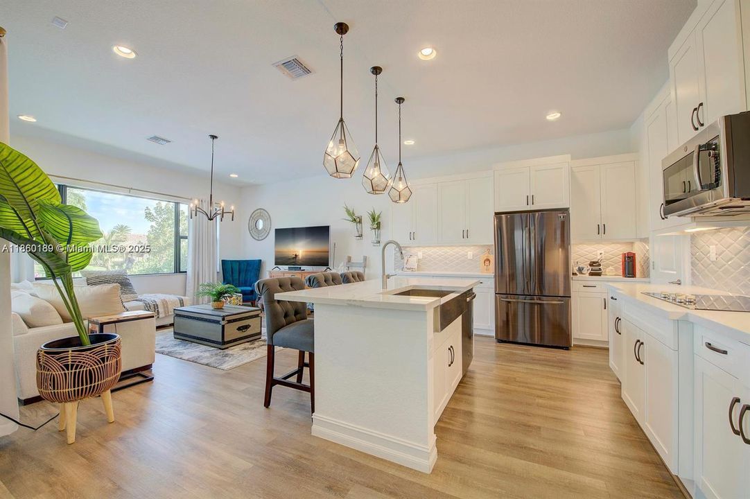 Active With Contract: $5,750 (4 beds, 3 baths, 2397 Square Feet)