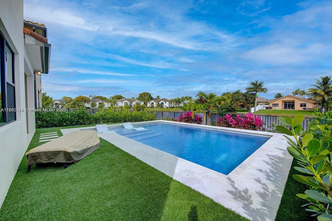 Active With Contract: $5,750 (4 beds, 3 baths, 2397 Square Feet)