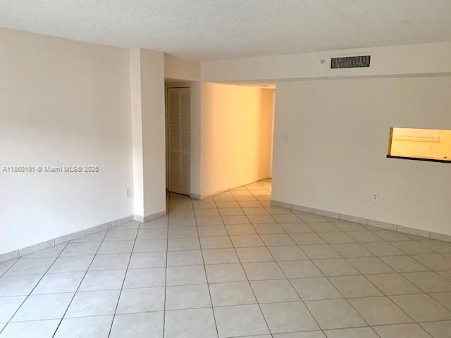 Recently Sold: $260,000 (2 beds, 2 baths, 965 Square Feet)