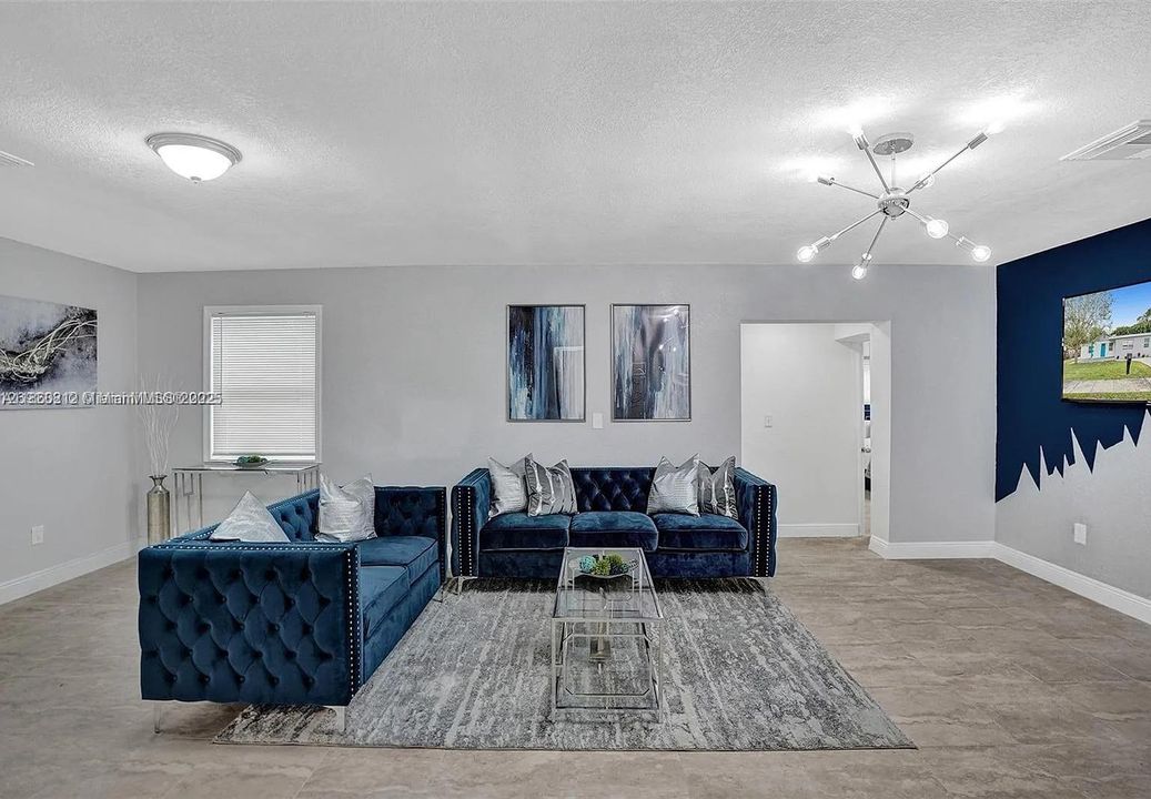 Recently Rented: $4,500 (4 beds, 3 baths, 1963 Square Feet)