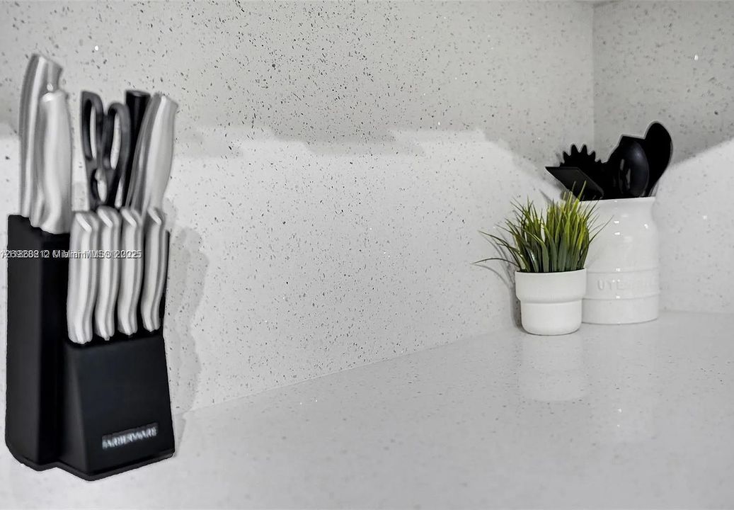 Recently Rented: $4,500 (4 beds, 3 baths, 1963 Square Feet)