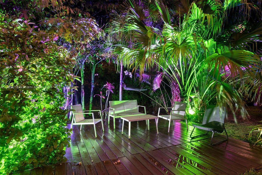 В аренду: $18,000 (6 спален, 4 ванн, 3944 Квадратных фут)