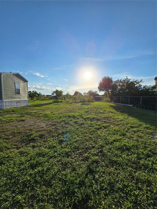 For Sale: $260,000 (3 beds, 2 baths, 1056 Square Feet)