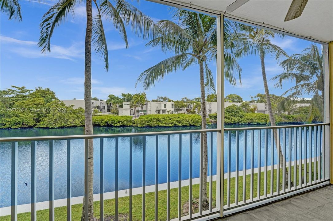 最近售出: $229,000 (1 贝兹, 1 浴室, 722 平方英尺)