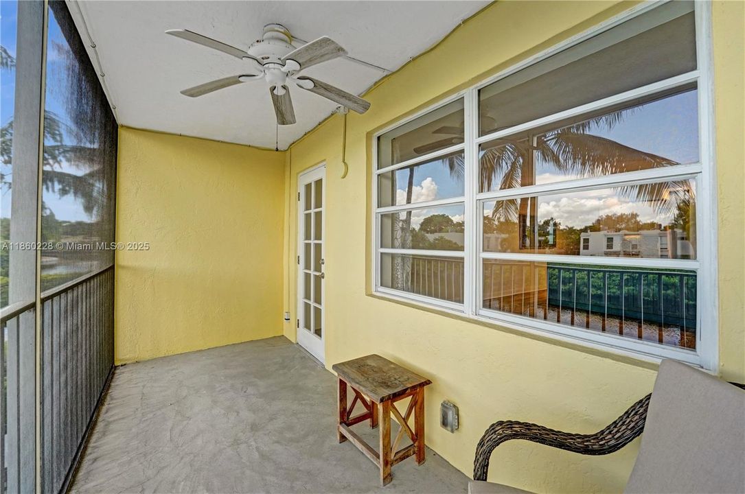 最近售出: $229,000 (1 贝兹, 1 浴室, 722 平方英尺)