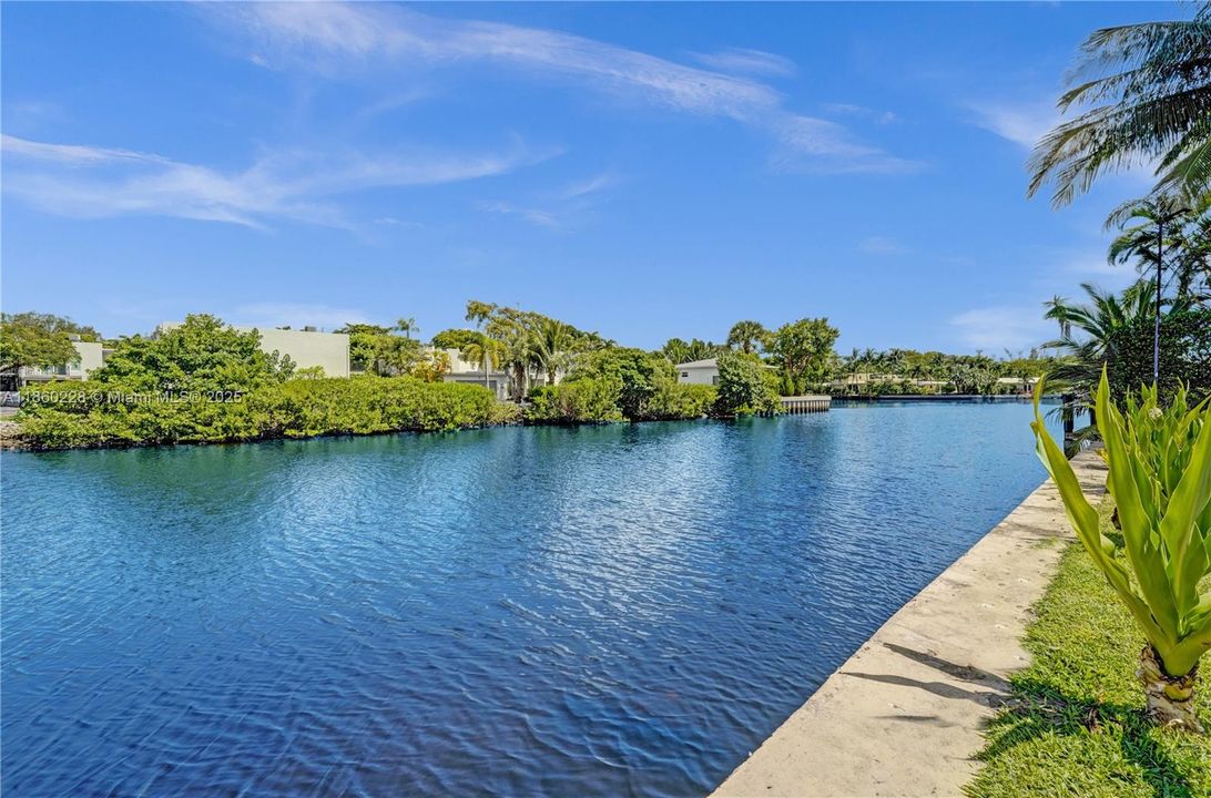 最近售出: $229,000 (1 贝兹, 1 浴室, 722 平方英尺)