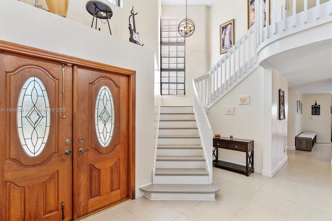 Recently Sold: $799,900 (4 beds, 2 baths, 2529 Square Feet)