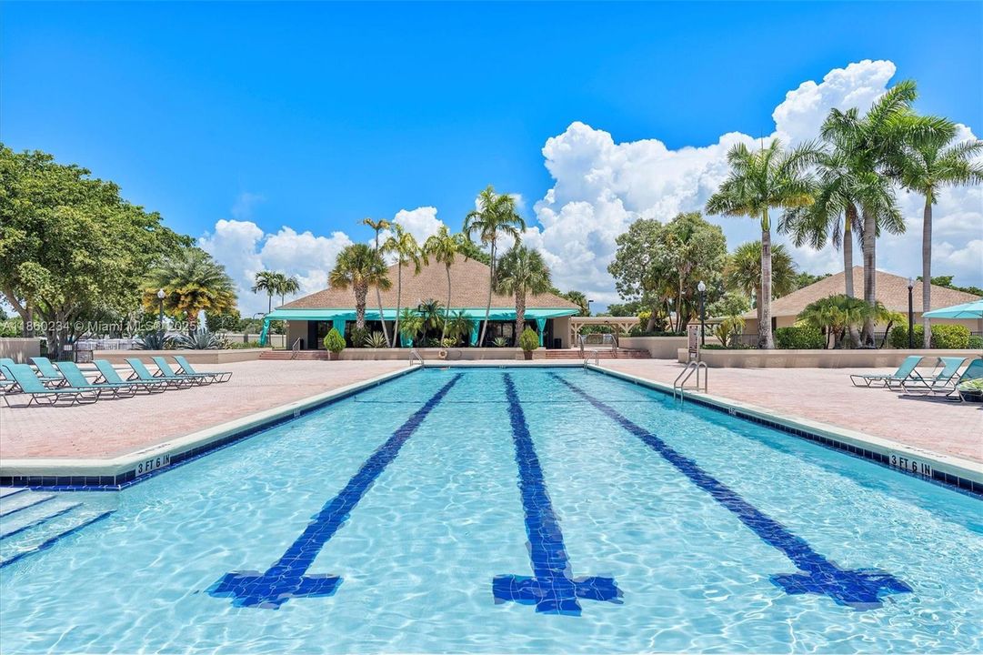 Recently Sold: $799,900 (4 beds, 2 baths, 2529 Square Feet)