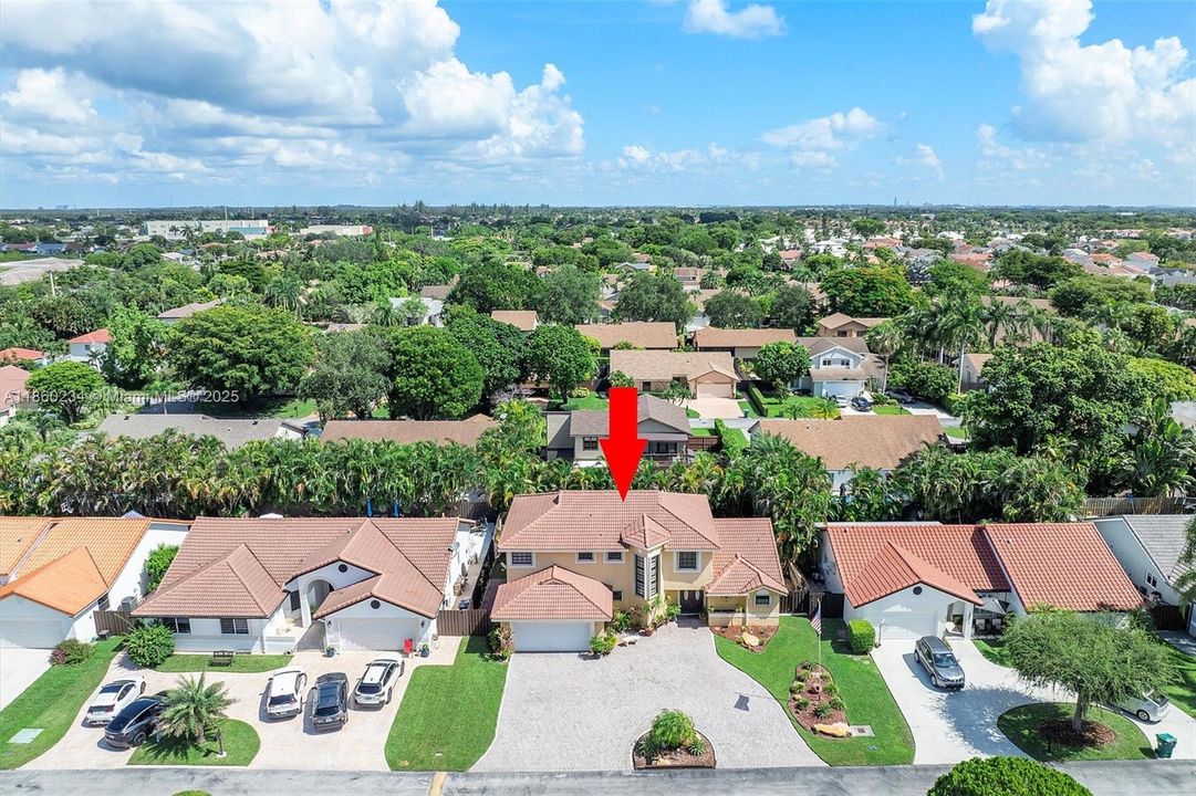 Recently Sold: $799,900 (4 beds, 2 baths, 2529 Square Feet)