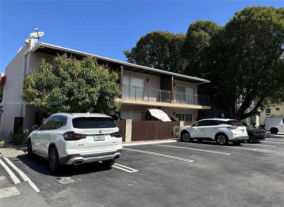 Active With Contract: $2,750,000 (0 beds, 0 baths, 0 Square Feet)