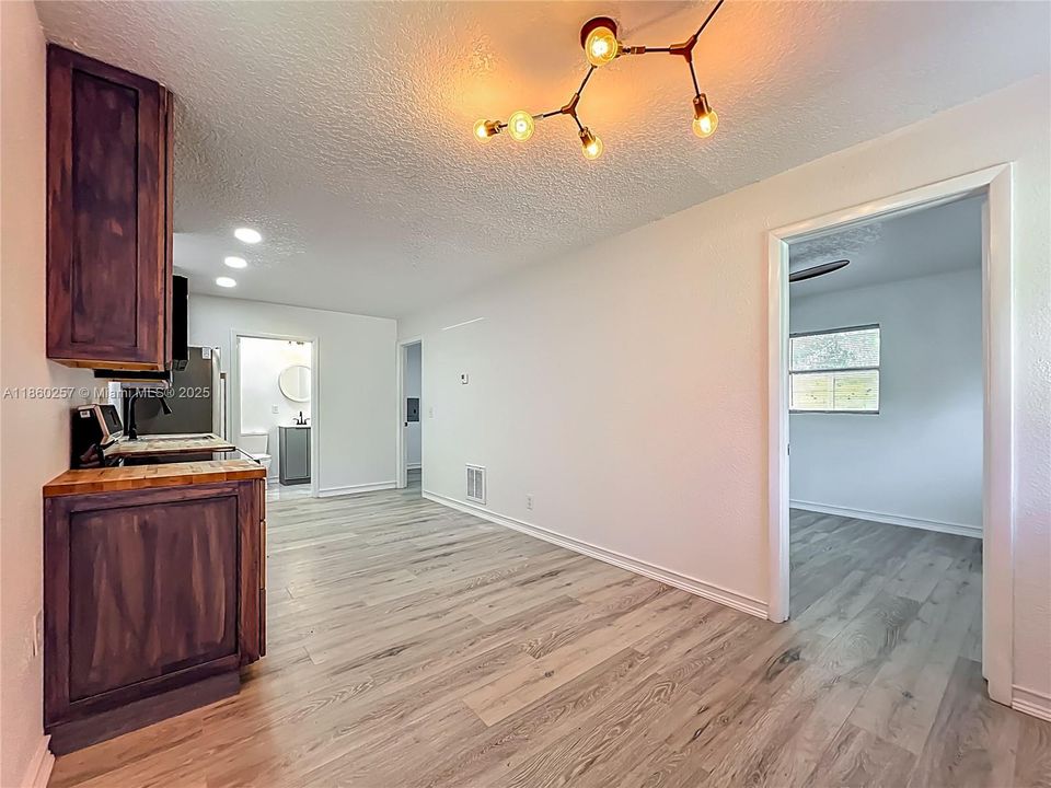 For Sale: $465,000 (0 beds, 0 baths, 2000 Square Feet)