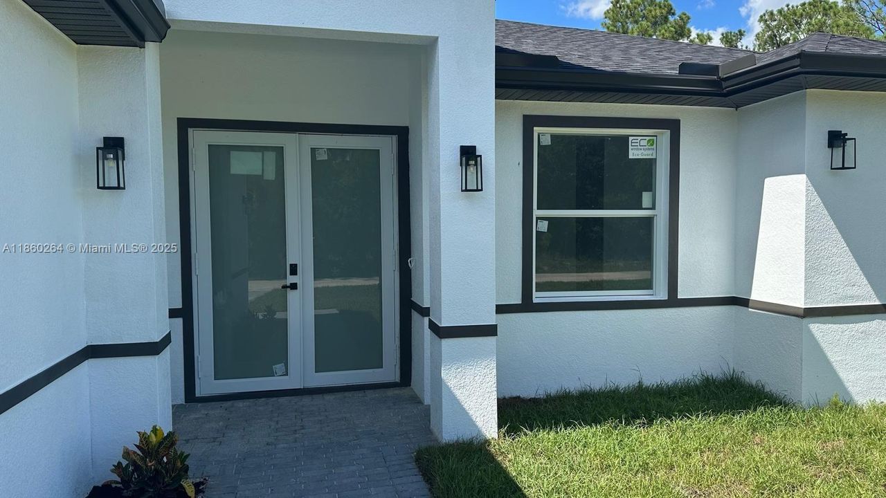 En Venta: $360,000 (4 camas, 3 baños, 0 Pies cuadrados)