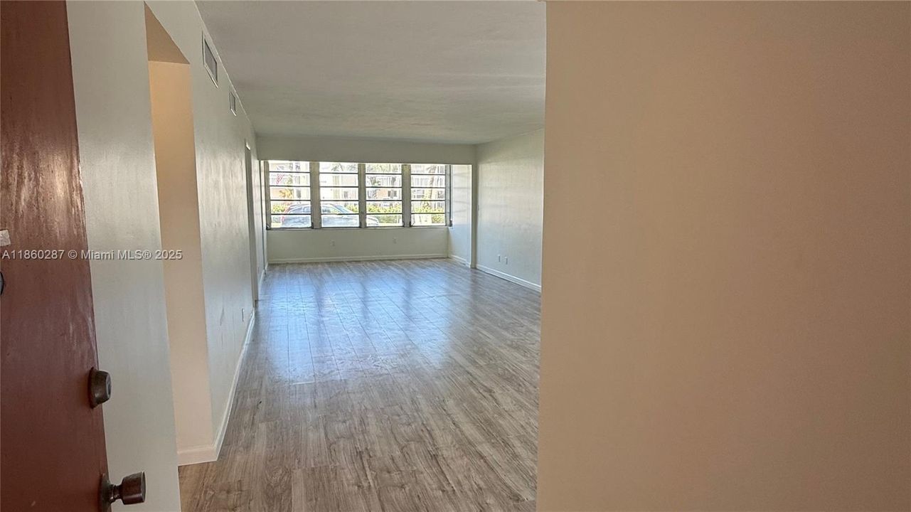 待售: $222,500 (2 贝兹, 2 浴室, 1116 平方英尺)