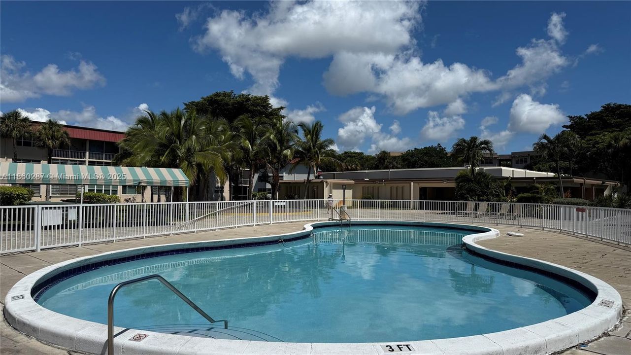 待售: $222,500 (2 贝兹, 2 浴室, 1116 平方英尺)