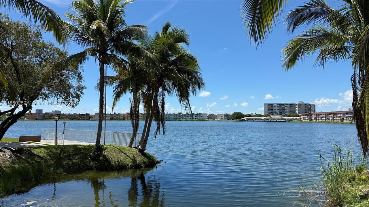 待售: $222,500 (2 贝兹, 2 浴室, 1116 平方英尺)