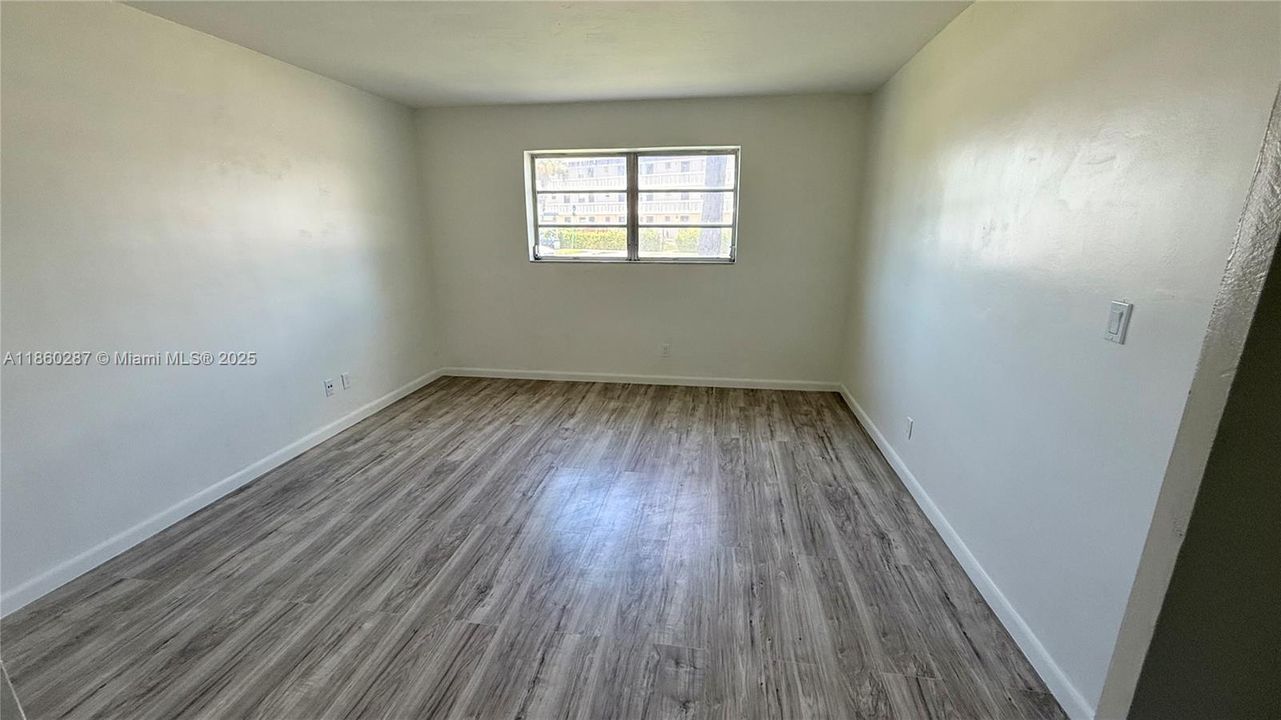 待售: $222,500 (2 贝兹, 2 浴室, 1116 平方英尺)