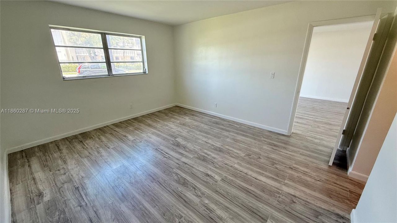 待售: $222,500 (2 贝兹, 2 浴室, 1116 平方英尺)