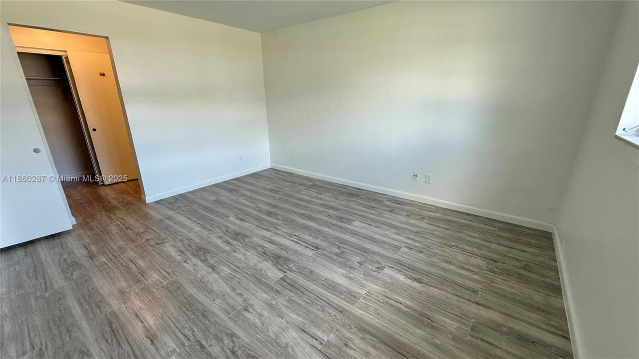 待售: $222,500 (2 贝兹, 2 浴室, 1116 平方英尺)